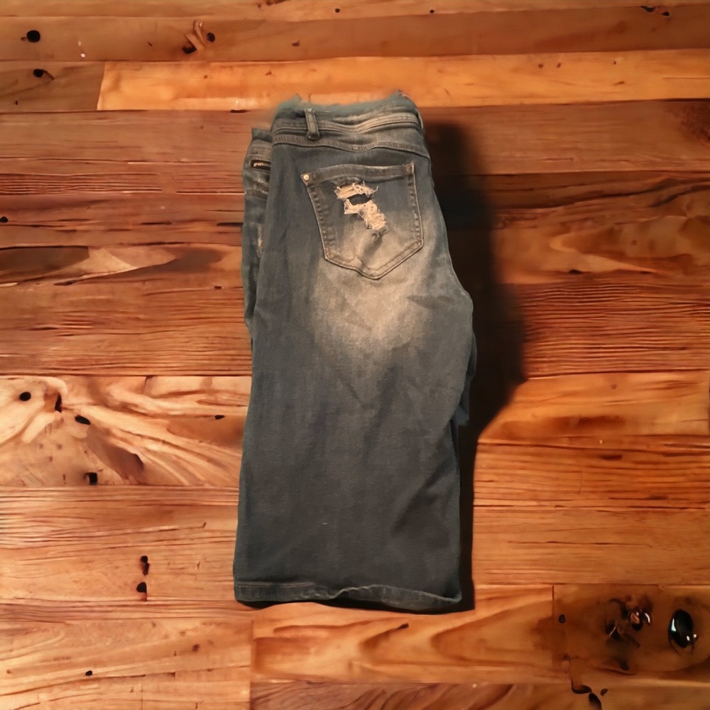 INC womens bermuda shorts size 14